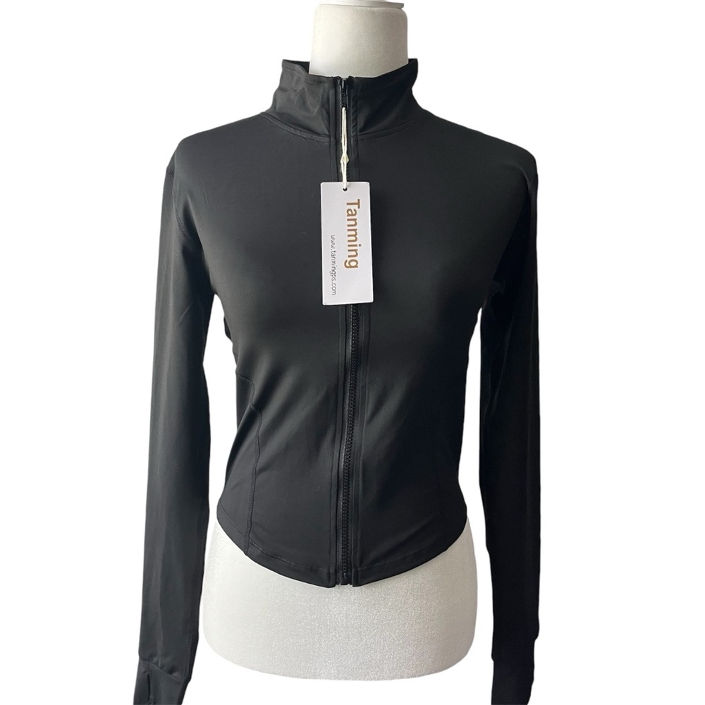 Tanming Black Short Sweat Jacket Cropped  Size Medium